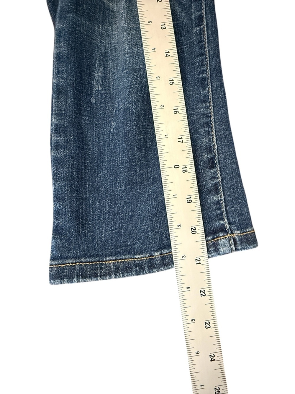 Judy Blue Capri Fit Distressed Stretch Denim Capri Jeans Women’s Size 11/30 - Picture 12 of 13